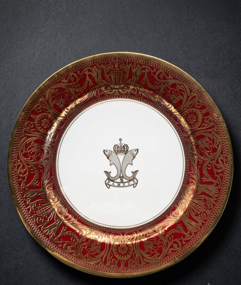 Rampur Porceline red decorative plate
